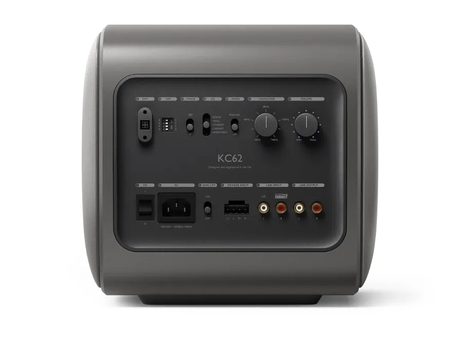 KEF KC62 背板連接端子：RCA 輸入輸出、揚聲器層輸入與空間配置切換